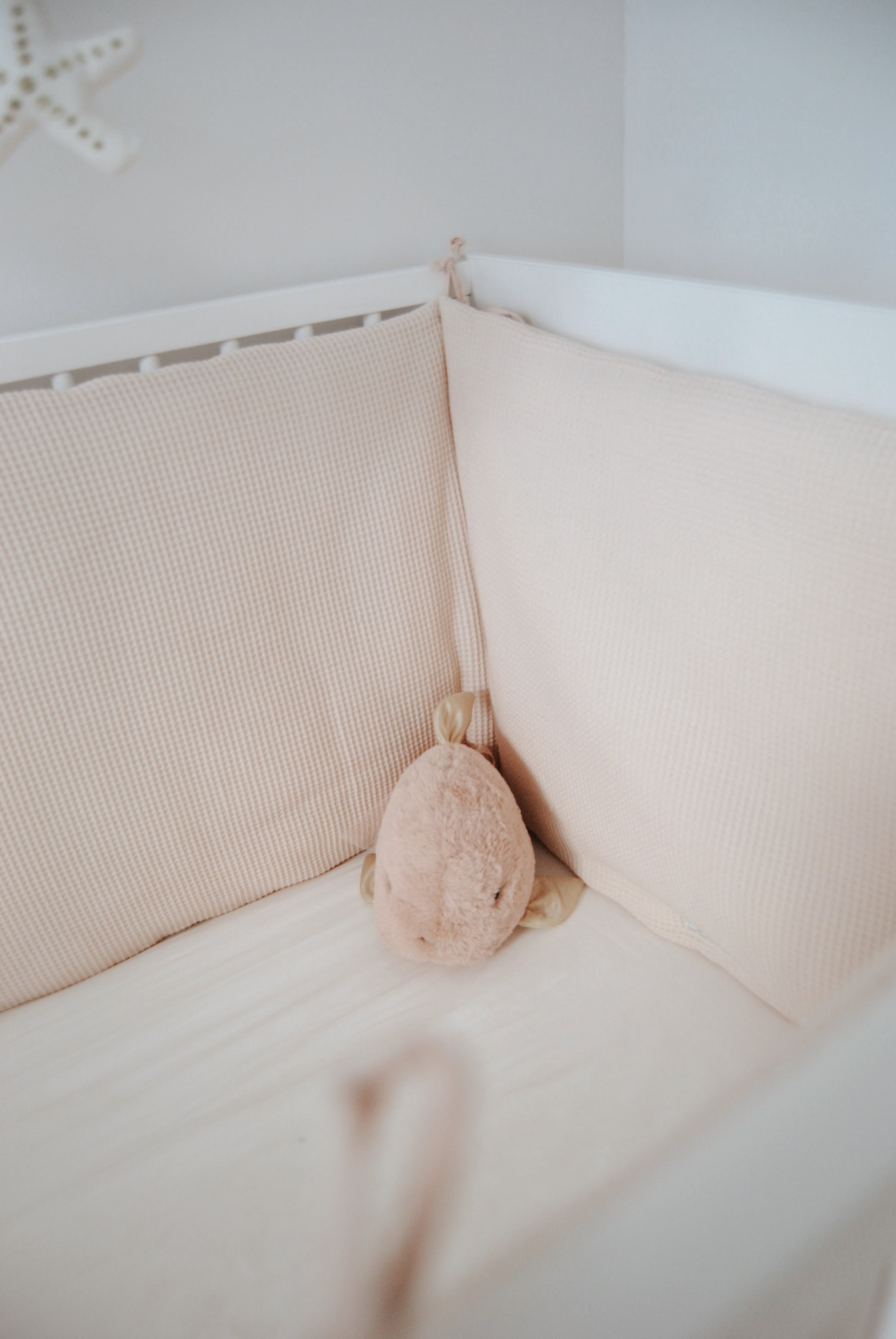 Padded Cot Bumper Waffle Pink