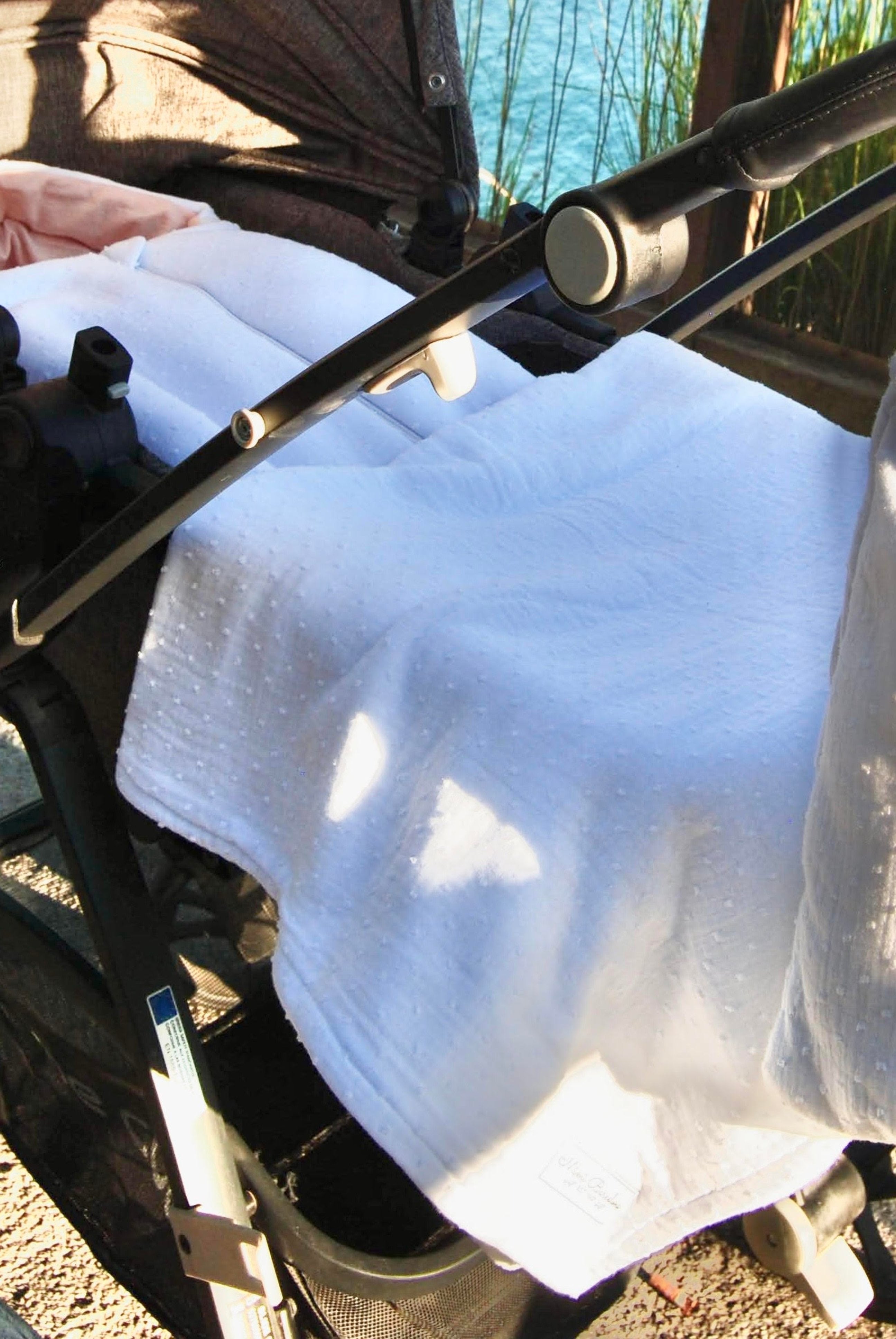 Fleece Baby Blanket Lunares
